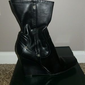 Wedge heel boots